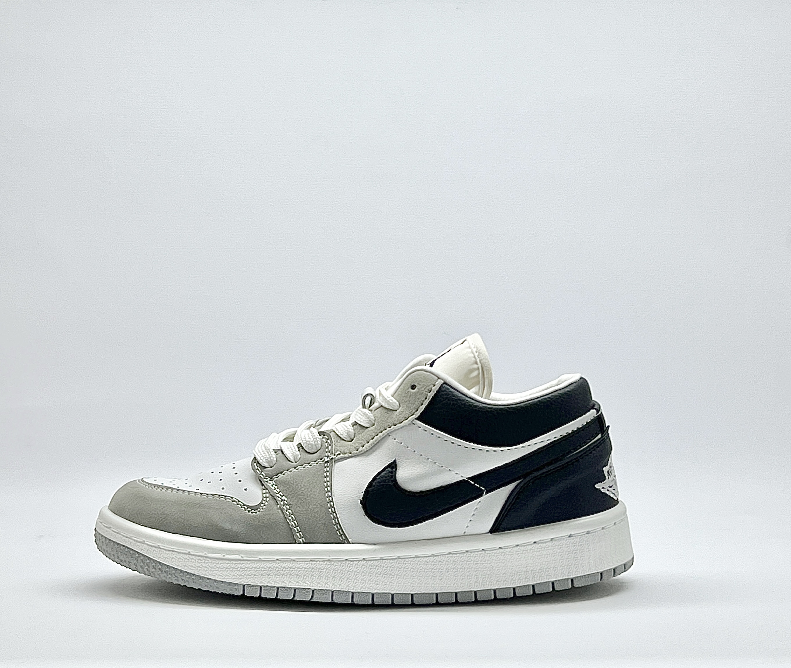 کتونی جردن بدون ساق زنانه روزمره و پیاده روی کد 1670