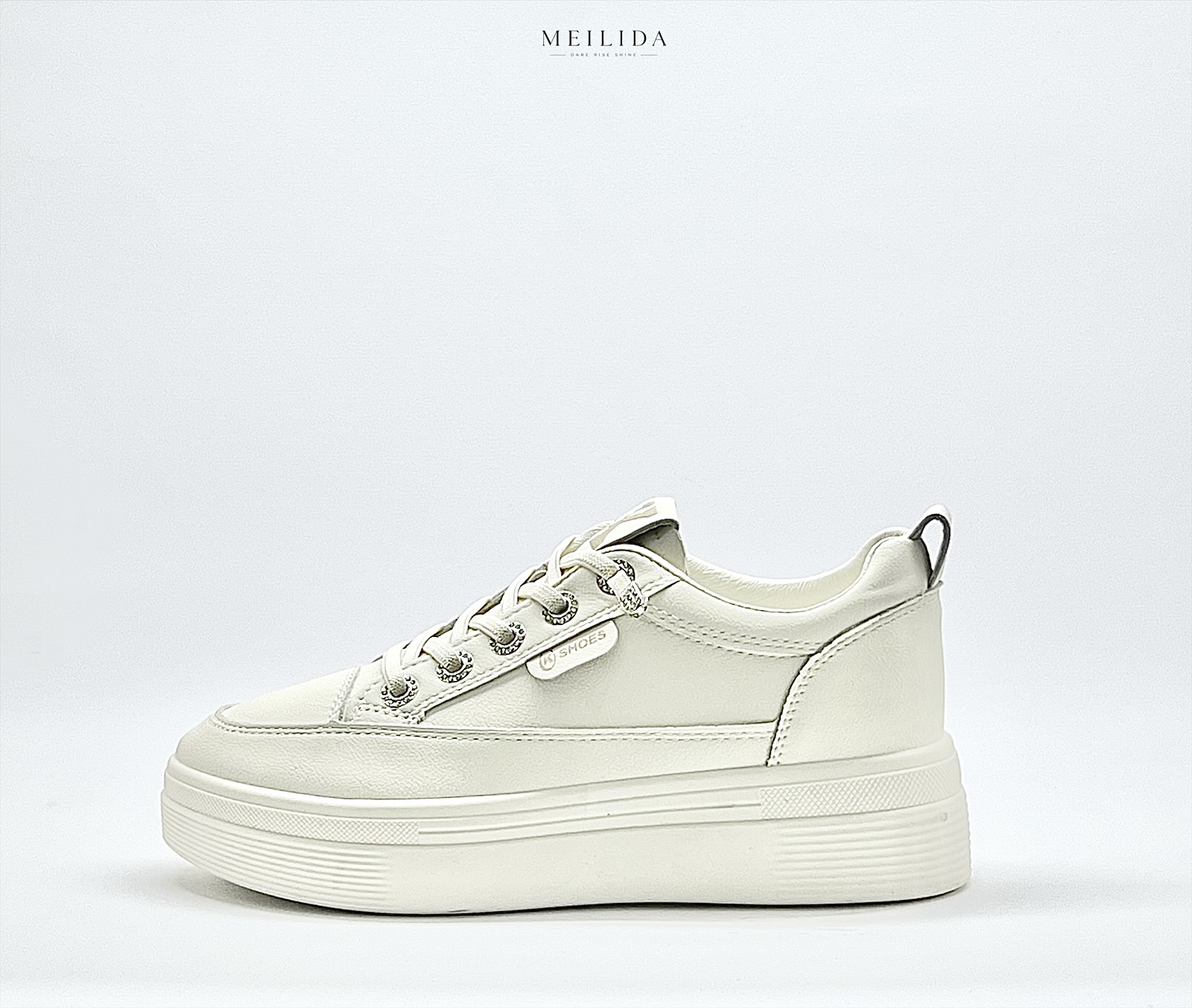 ونس بند کشی وارداتی راحتی زنانه روزمره و پیاده روی برند k shoes کد 12959 رنگ سفیدکرم