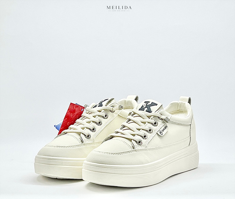 ونس بند کشی وارداتی راحتی زنانه روزمره و پیاده روی برند k shoes کد 12959 رنگ سفید سرمه ای