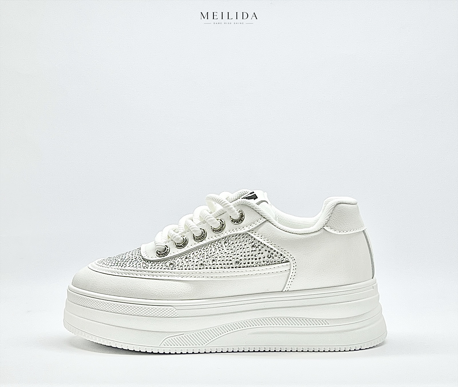 ونس کتونی وارداتی راحتی زنانه روزمره و پیاده روی نیوبالانس برند k shoes کد13312 رنگ سفید