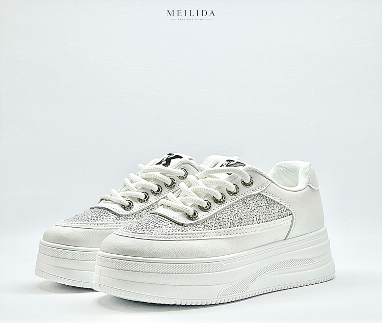 ونس کتونی وارداتی راحتی زنانه روزمره و پیاده روی نیوبالانس برند k shoes کد13312 رنگ سفید