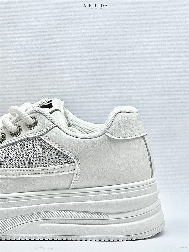 ونس کتونی وارداتی راحتی زنانه روزمره و پیاده روی نیوبالانس برند k shoes کد13312 رنگ سفید