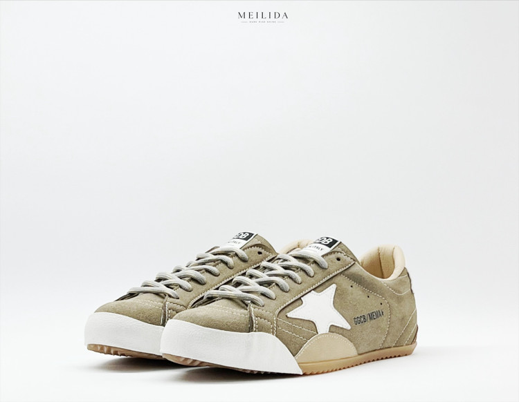 ونس طبی زنانه مدل Golden Goose کد 3246