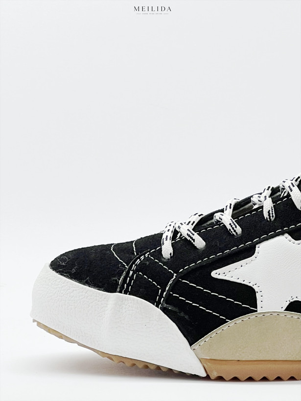 ونس طبی زنانه مدل Golden Goose کد 3246