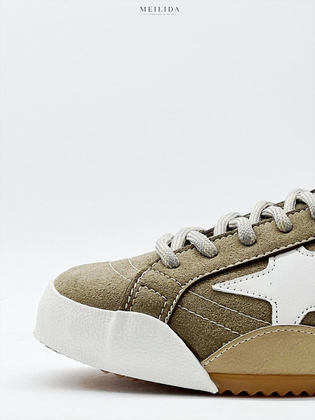ونس طبی زنانه مدل Golden Goose کد 3246